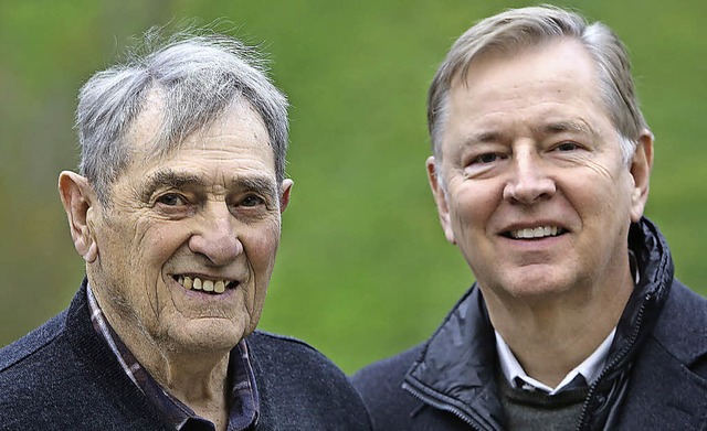 Karl Kern und Professor Jrgen Ennker beim Besuch in Durbach  | Foto: CHR. BREITHAUPT
