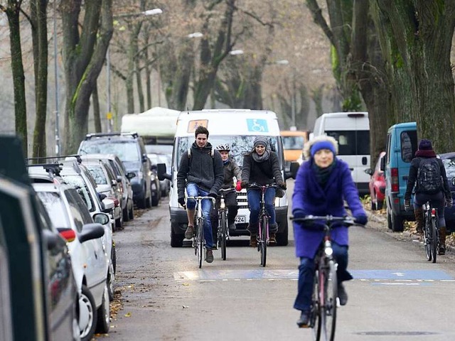 Die Hindenburgstrae ist eine vielbefa...trae &#8211; was auch zu rger fhrt.  | Foto: Ingo Schneider