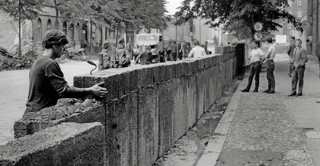 Geteiltes Deutschland: Bau der Berliner Mauer 1961  | Foto: dpa
