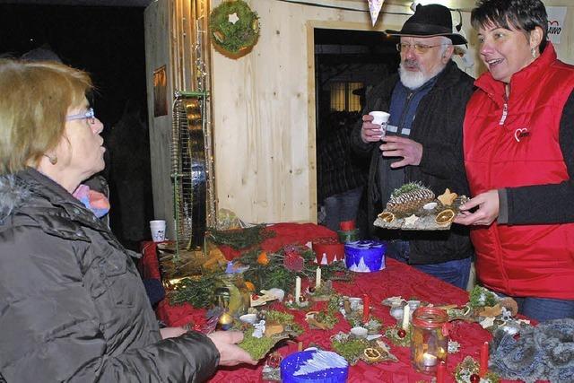 Zell erstrahlt in weihnachtlichem Lichterglanz