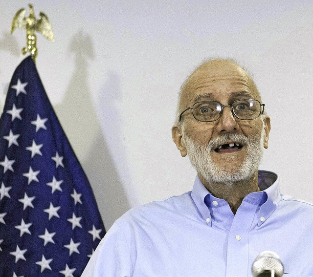 Von den Kubanern am Mittwoch freigelas...er US-Brger Alan Gross vor der Presse  | Foto: AFP