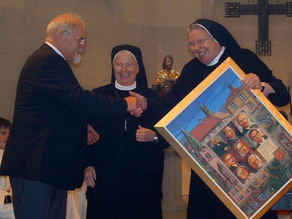 Festlicher Abschied: Die Franziskanerinnen vom Gttlichen Herzen Jesu aus Gengenbach verlassen das ehemalige Kloster Heiligenzell.