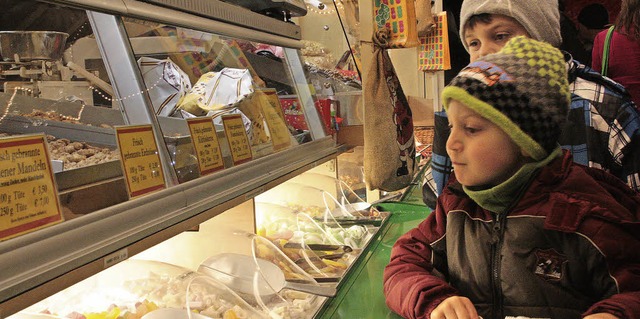 Da fiel die Auswahl schwer: Das Angebo...f reichte vom Kulinarischen<ppp></ppp>  | Foto: Jrn Kerckhoff