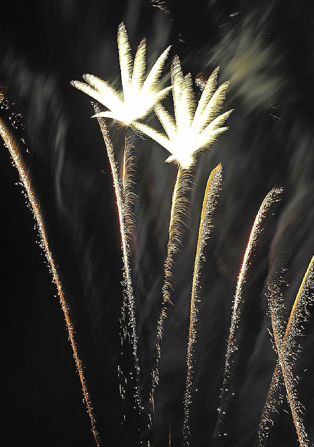 Nur an Silvester und Neujahr drfen Feuerwerks-krper eingesetzt  werden.   | Foto: archivfoto: Andr Roos