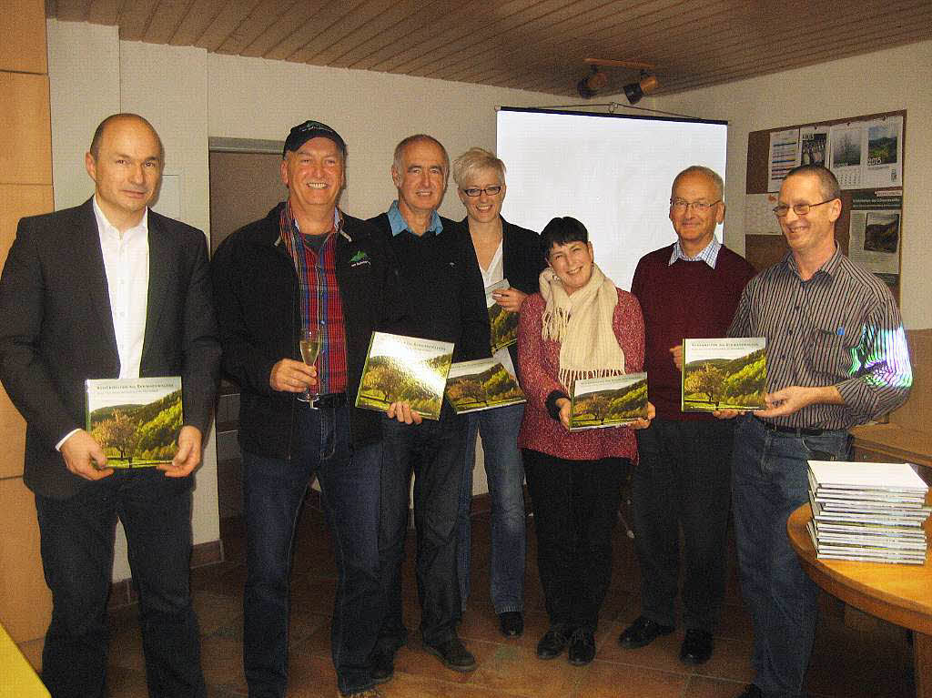 Der Heimat- und Landschaftspflegeverein Yach stellte am Samstag sein neuestes Buch vor: „Schnheiten des Schwarzwaldes. Elzach, Yach und der Rohrhardsberg. Ein Foto-Lesebuch.“