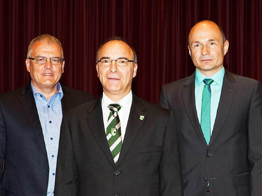 Brgermeister Roland Tibi hat zwei neue Stellvertreter : Joachim Disch (rechts) und Dietmar Oswald (links).