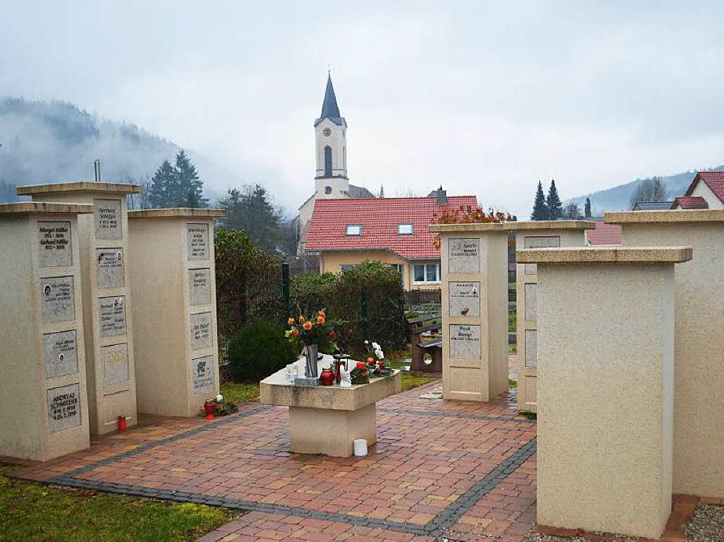 Auch die Stelenpltze auf dem Oberwindener Friedhof sollen nach Haushaltsplan im Jahr 2014 erweitert werden.