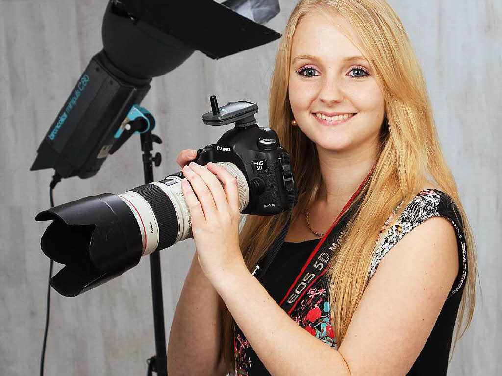 Svenja Haberstroh,18, aus Simonswald lernt den Ausbildungsberuf des Fotografen.