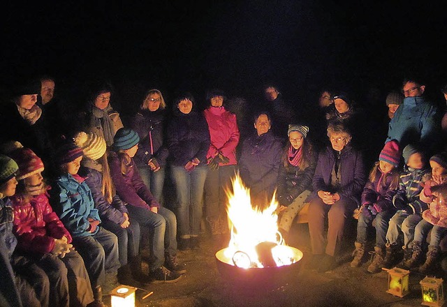 Hirtenfeuer &#8211; eines der vielen T...igen Adventsfenster im oberen Elztal.   | Foto: Markus Hringer