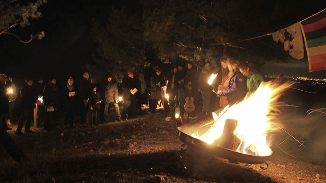 Eine schne Waldweihnacht feierten die...inder von Badenweiler und ihre Gste.   | Foto: Erik Stahlhacke