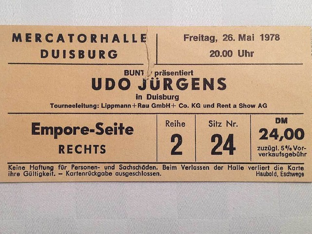 Fan ein Leben lang: BZ-Redakteurin Car... bei ihrem ersten Udo Jrgens-Konzert.  | Foto: bz