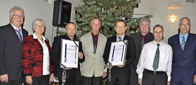 Endingen. Langjhrige Mitarbeiter zeic..., Armin Schchlin und Rudolf Gromann.  | Foto: Roland Vitt