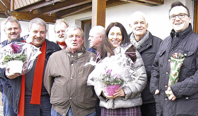 SPD-Weihnachtsaktion in Gresgen: Von l...iner Stickelberger  und David Kaiser.   | Foto: Privat