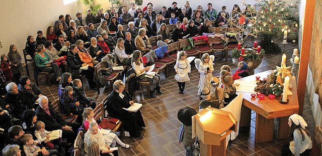 Gut besucht war besonders die Christve...ippenspiel an Heiligabend in Vogelbach  | Foto: Rolf-Dieter Kanmacher