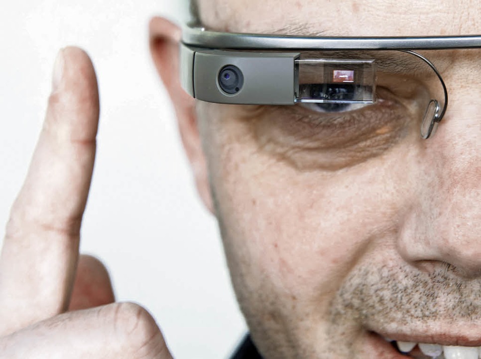 Knnte &#8211; laut  Schwgerl &#8211;...tbar werden: eine  Google-Datenbrille   | Foto: dpa
