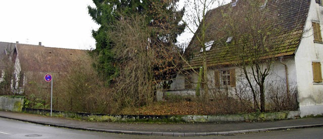 Diese Huser weichen dem betreuten Wohnen in Buggingen.   | Foto: archiv: martin pfefferle