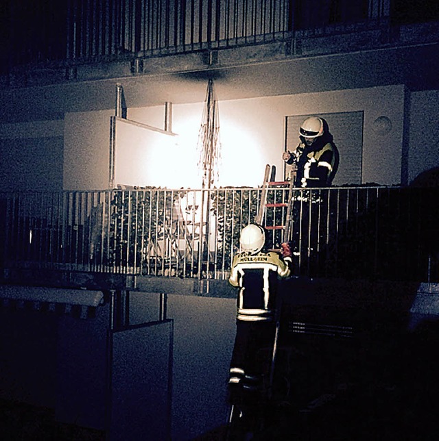 Erster Einsatz im neuen Jahr: Der Feue...ndant lschte Brand auf einem Balkon.   | Foto: mnch