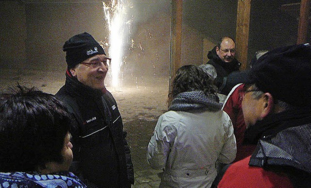 Auf dem Rathausplatz feierten   Welmlinger gemeinsam.  | Foto: Mck