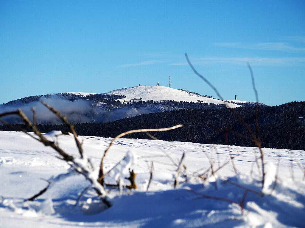 Das Jahr legte einen Bilderbuchstart hin. Zumindest auf den Bergen, wie hier auf dem Schauinsland, gab’s am Neujahrstag reichlich Schnee und Sonne pur.