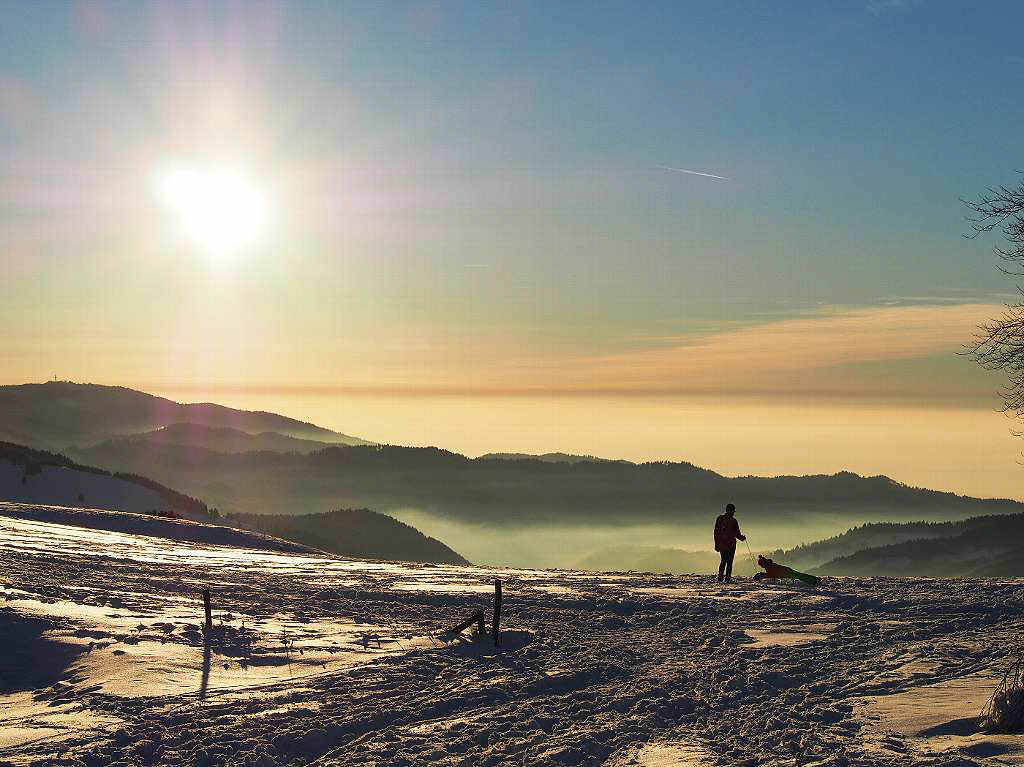 Das Jahr legte einen Bilderbuchstart hin. Zumindest auf den Bergen, wie hier auf dem Schauinsland, gab’s am Neujahrstag reichlich Schnee und Sonne pur.