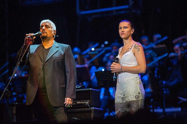 Pino Daniele und die Sngerin Elisa be...eptember 2014 in der Arena von Verona.  | Foto: Prandoni Francesco