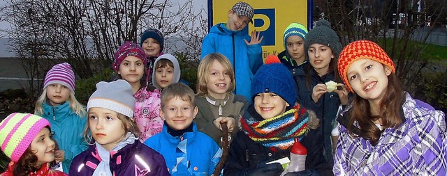 Grundschler aus Maulburg erkundeten den Tafelladen.   | Foto: ZVG