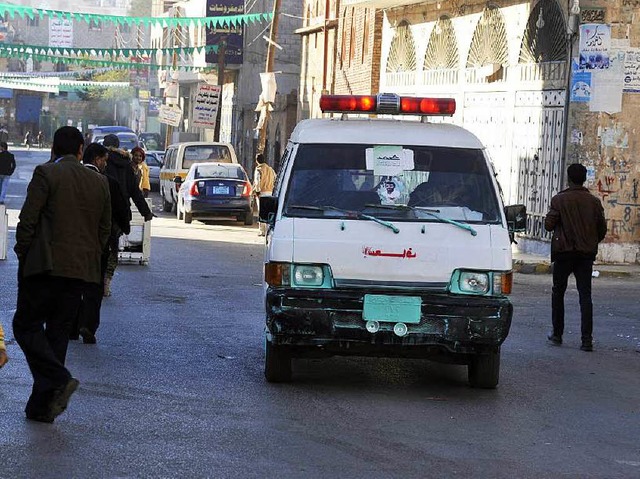 Bereits am Montag hatte sich in Sanaa ein Sprengstoffattentat ereignet.  | Foto: dpa