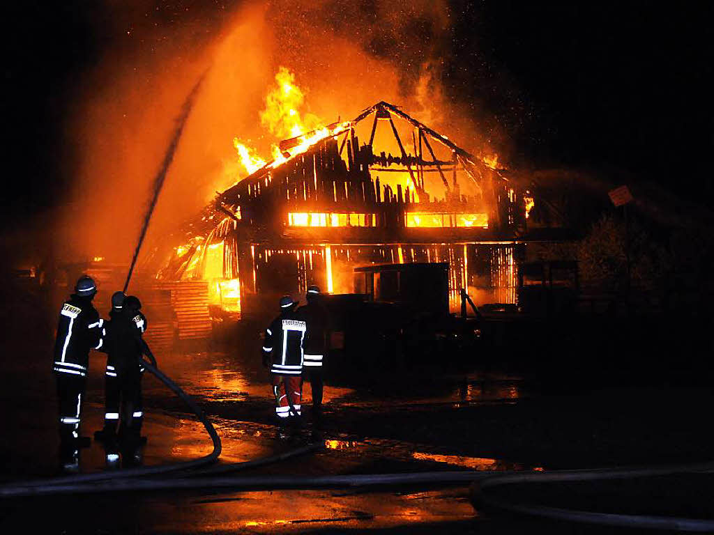 Das Sgewerk Obert in Schuttertal brennt im Juli.