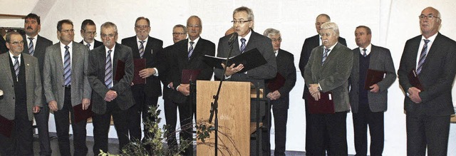 Kirchengemeinderatsvorsitzender Harald... und Ortsvorsteher Hansjrg Obermeier.  | Foto: R. Cremer