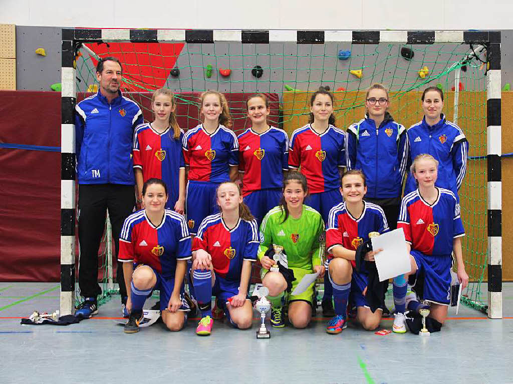 Sieger bei den C-Juniorinnen (10. Mädchen-Oberrhein-Cup, Allianz-Girls-Cup) – der FC Basel. Sieger bei den C-Juniorinnen (10. Mädchen-Oberrhein-Cup, Allianz-Girls-Cup) – der FC Basel.