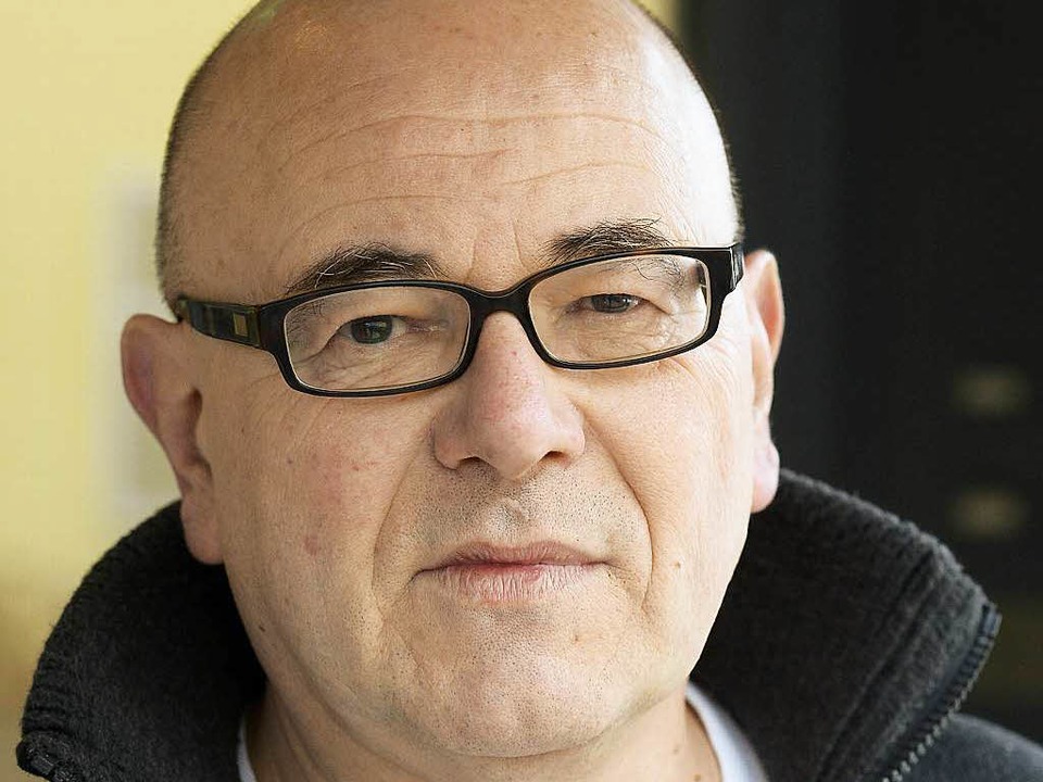 Uli Prfrock ist Comic-Experte und -b...rg den Comicladen &#8222;XfrU&#8220;.  | Foto: Ingo Schneider
