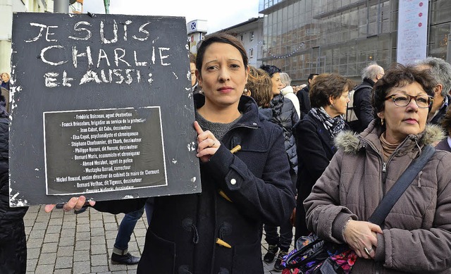 Auch in St. Louis und Hningen reagier...amistischen Terroranschlge in Paris.   | Foto: Martina Proprenter