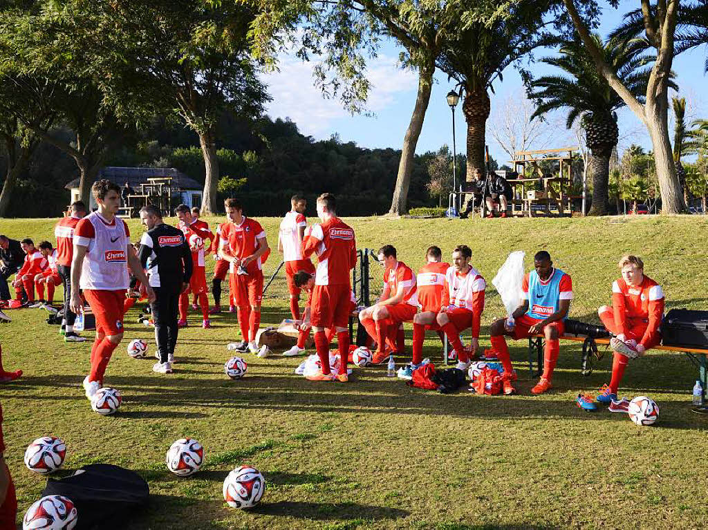 So trainiert der SC Freiburg in Andalusien.