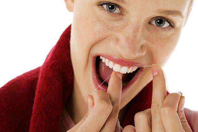 Ist der Nutzen von Zahnseide wissenschaftlich belegt?