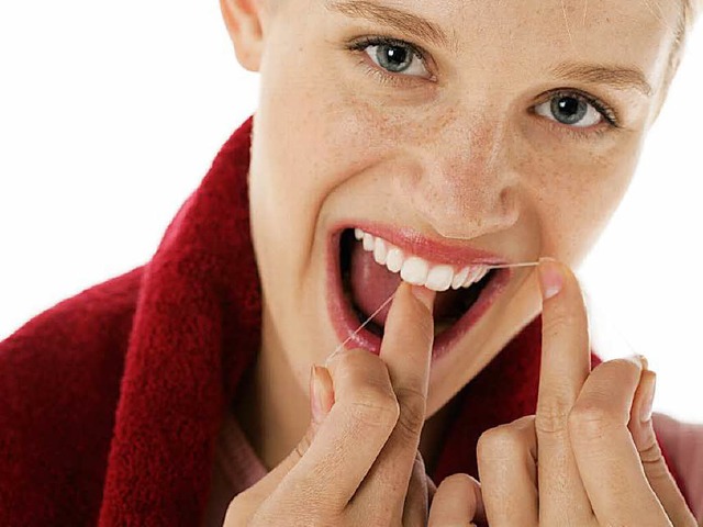 Von Zahnrzten empfohlen, von Wissenschaftlern ignoriert: die Zahnseide  | Foto: Prodente E.v.
