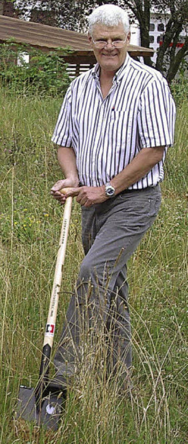 Dieter Tanneberg beim Spatenstich fr ...npark an der Kander in Kandern  2005.   | Foto: Pfefferle