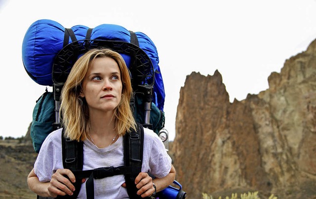 Mit schwerem Gepck, auen wie innen:   Reese Witherspoon als einsame Wanderin   | Foto: Fox