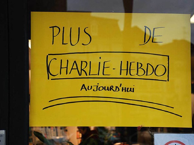 Ausverkauft: In Colmar hatten nur Frh... den neuen Charlie Hebdo zu ergattern.  | Foto: Felix Held