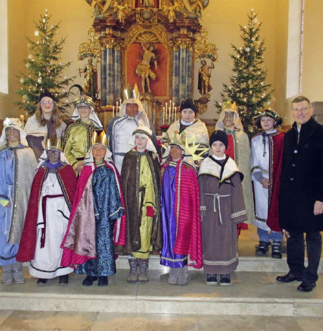 In Untersimonswald waren zwlf Sternsi...sie im Gottesdienst in St. Sebastian.   | Foto: Johanna Stratz