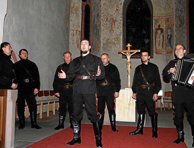 Der Don Kosaken-Chor trat in der Bischoffinger Kirche auf.  | Foto: Herbert Trogus