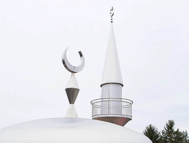Die Offenburger Moschee hat wieder ein Minarett   | Foto: Faruk nver