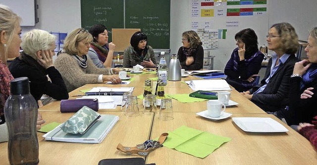 Gute Gesprche:  Treffen der Grund- und Realschullehrer   | Foto: Evi Hoffmann