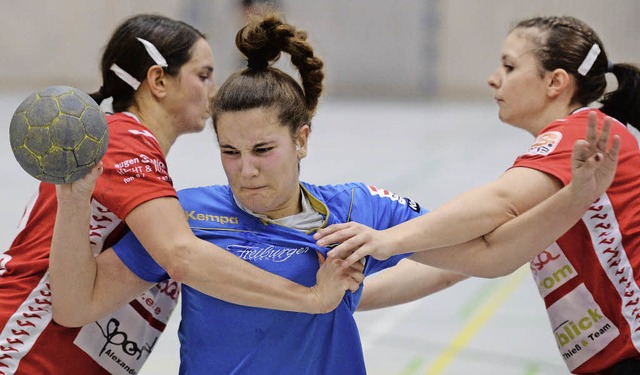 Blo nicht zimperlich sein: Lena Echle...burg erwarten  Sulzbach zum Heimspiel   | Foto: Seeger