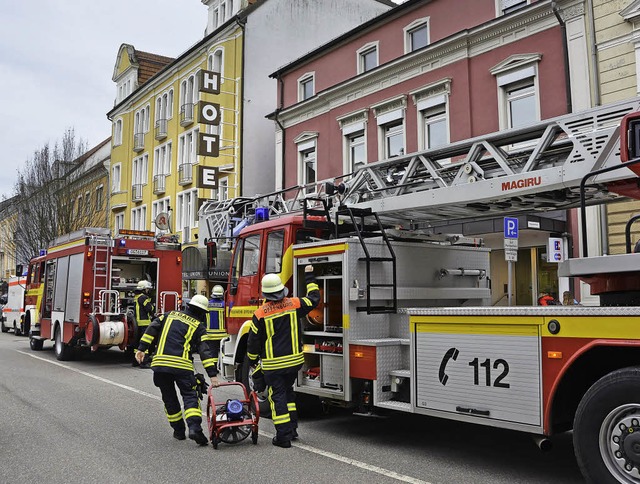 Feuerwehreinsatz in der Hauptstrae.   | Foto: J. Trauden