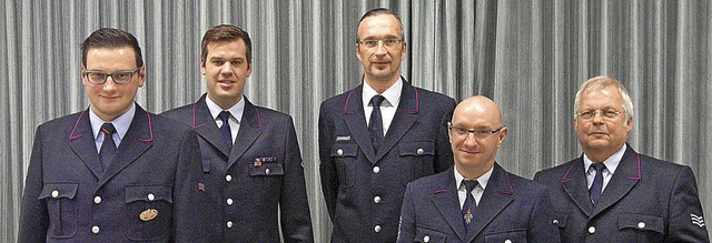 Ehrende und Geehrte (von links): Klaus...gle wechselt in die Altersabteilung.   | Foto: Reiner Beschorner