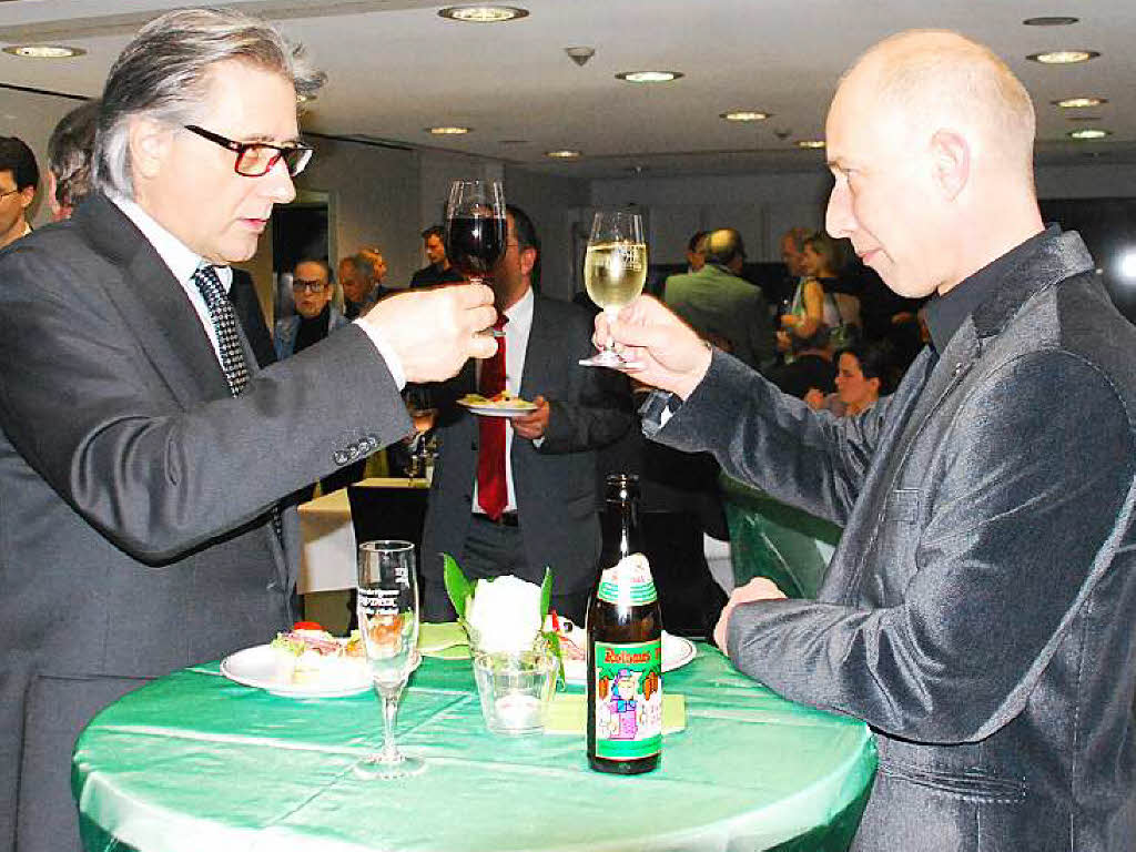 Angregte Gesprch gab es beim Neujahrsempfang des Gewerbevereins in der Sparkasse Rheinefelden.