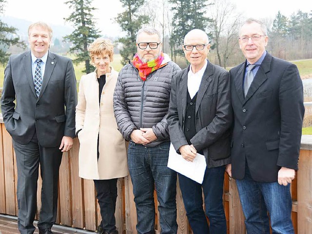 Prsentieren den Kunstweg (von links):... Christoph Huber (Stadt Weil am Rhein)  | Foto: Hannes Lauber