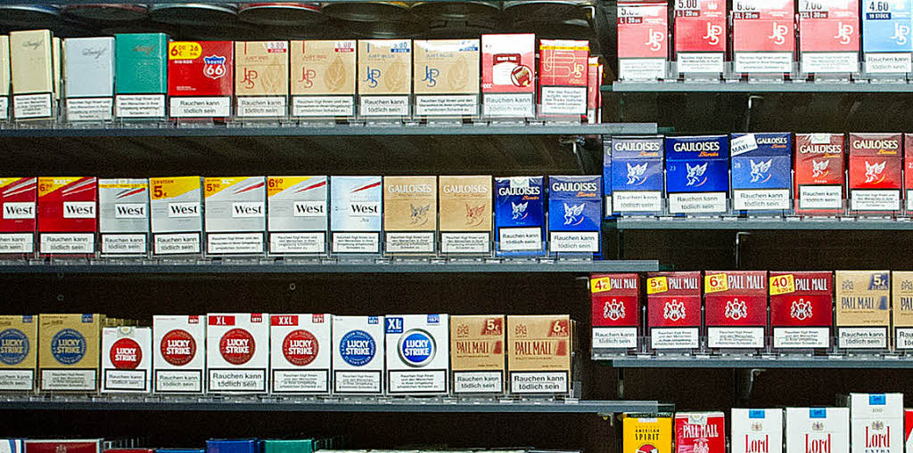 Seit der Wiedervereinigung hat sich der Zigarettenabsatz in Deutschland