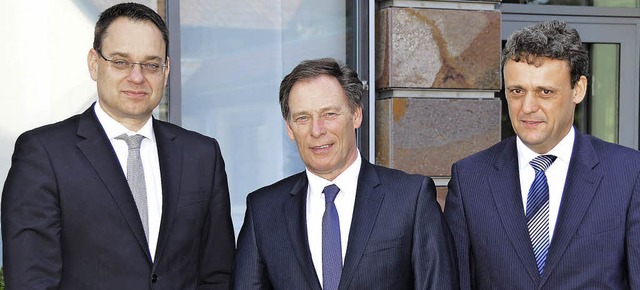 Der Vorstandsvorsitzende  der Volksban...rg Dehler (links) und Matthias Engist.  | Foto: Archiv: Gerold Zink