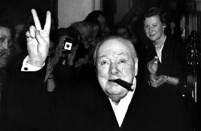 Der Mann mit der Zigarre war stets auc...er Selbstdarsteller: Winston Churchill  | Foto: dpa